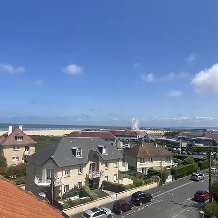 With Sea View In * 乌伊斯特勒昂